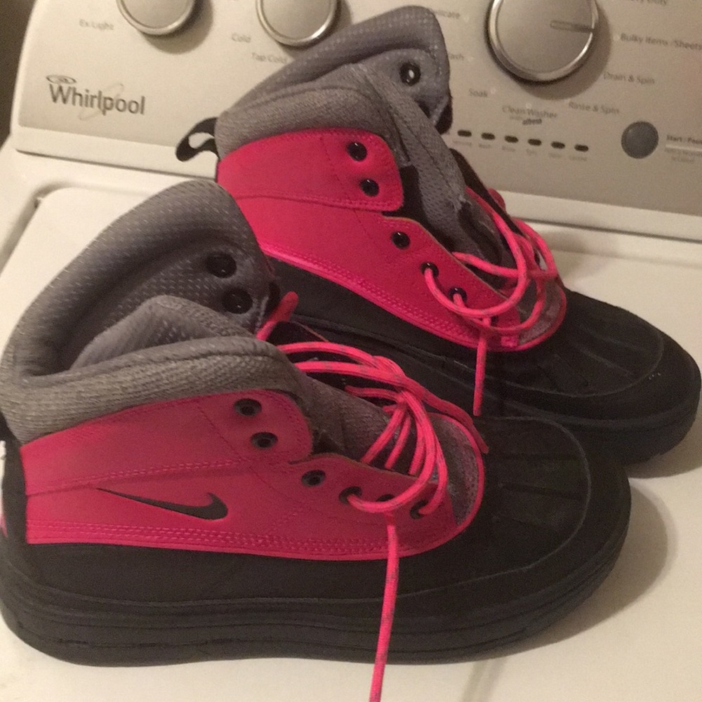 Nike boots